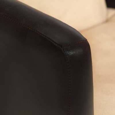 Sillón de cuero auténtico marrón canela y negro Sillón de cuero auténtico marrón canela y negro