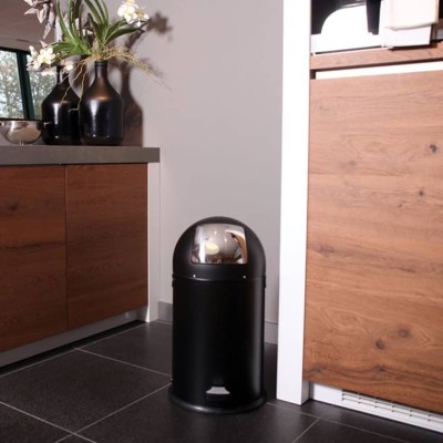 EKO Cubo de basura de pedal Kickcan 33 L negro mate EKO Cubo de basura de pedal Kickcan 33 L negro mate
