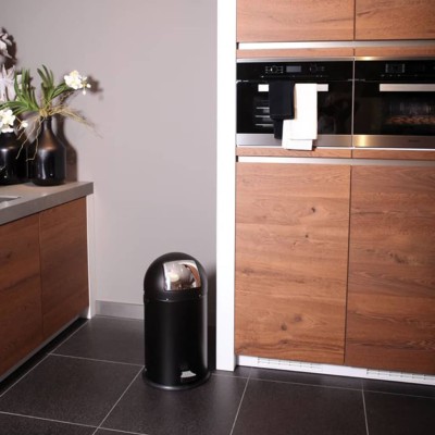 EKO Cubo de basura de pedal Kickcan 33 L negro mate EKO Cubo de basura de pedal Kickcan 33 L negro mate